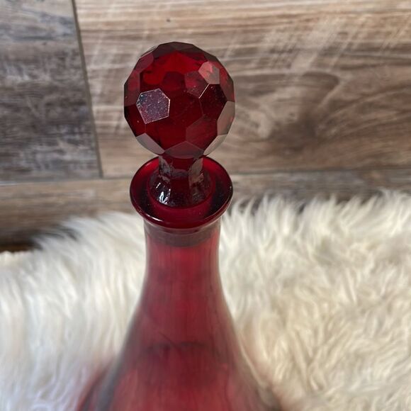 Red Decanter with Glass Stopper, Made In India, Unbranded - Picture 3 of 7